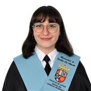 Profesora de Inglés, Francés y Lengua Castellana, con más de dos años de experiencia dando clases particulares y de apoyo a niños